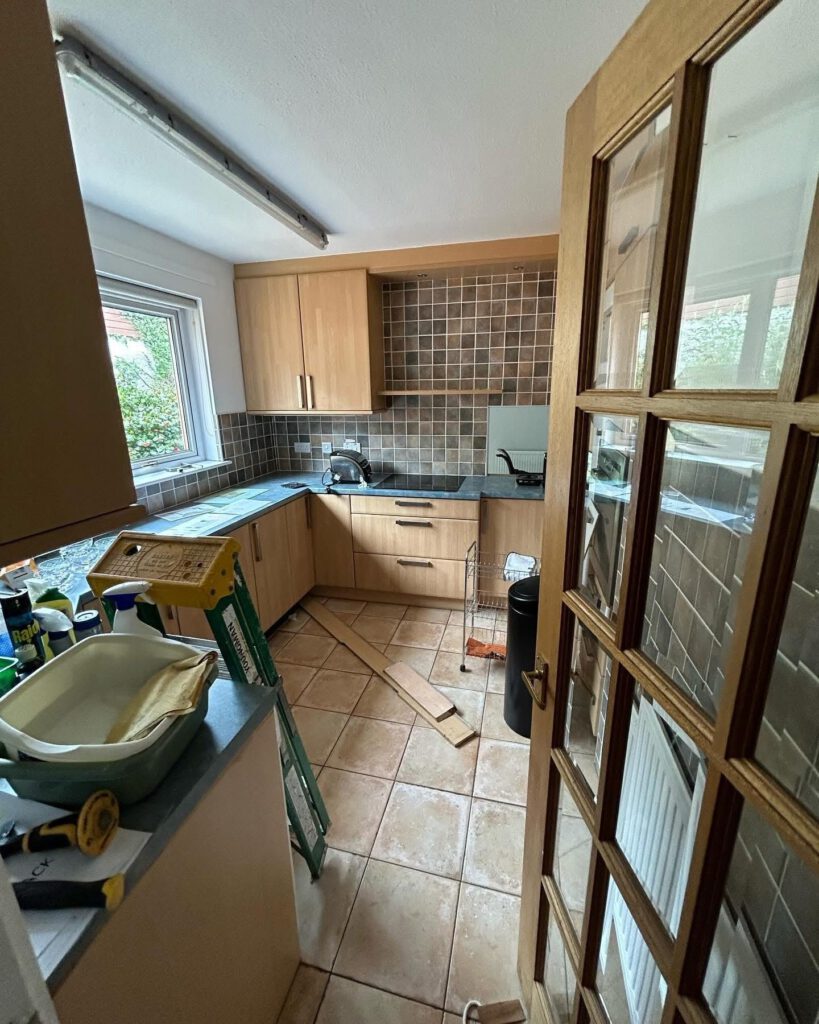 old kitchen before rip out