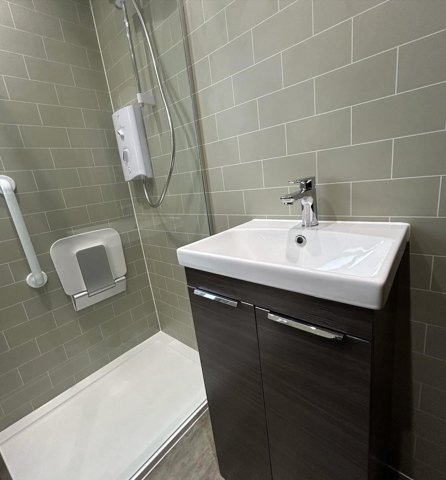 fitted shower room edinburgh