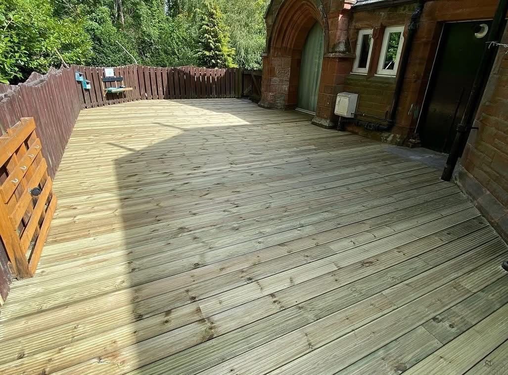 decking installed and built edinburgh